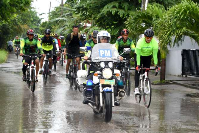 Jaga Kebugaran, Pamen Kodam IV/Diponegoro Gowes di Kota Aulia’