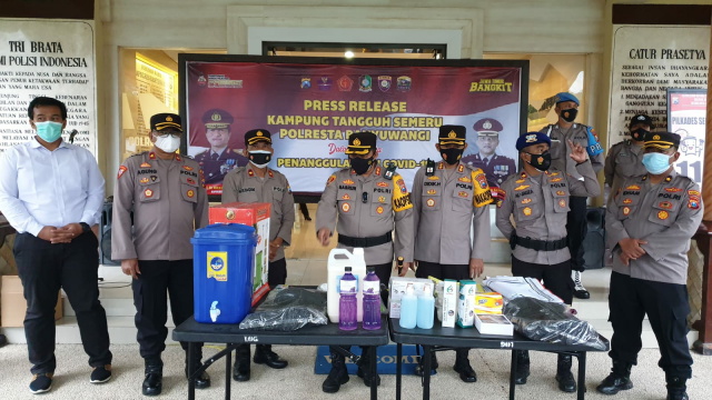 Pasok Dukungan Perlengkapan di 184 Kampung Tangguh: AKBP Nasrun Pasaribu, Upaya Mencegah dan Memutus Penularan Covid-19