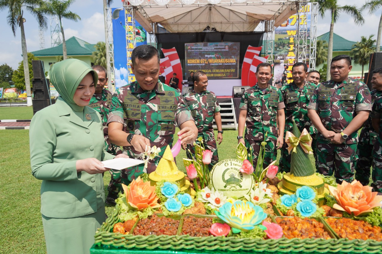 Tak Mengurangi Makna Dan Hakekat, Korem 071/Wijayakusuma Tasyakuran HUT Ke-61